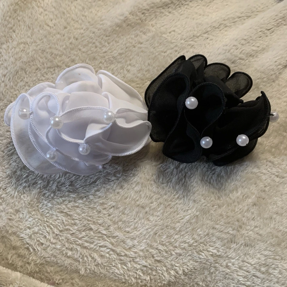 Lote de 2 pinzas para el pelo de colección años 90 lazo con volantes grandes perlas blancas negras Foto 1 de 4