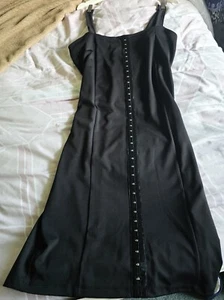 Sexy Black Stretch Wiggle Dress with Hook-and-Eye Detail (16) - Picture 1 of 4