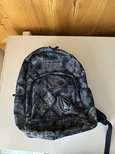 Volcom Backpack - Picture 1 of 2