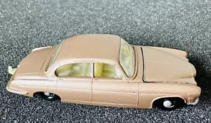 VINTAGE MATCHBOX #28-C BROWN JAGUAR MK 10 MADE IN ENGLAND BY LESNEY 1964 - 1968 - Picture 1 of 8