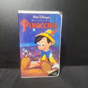 Disneys Pinocchio VHS - Picture 1 of 3