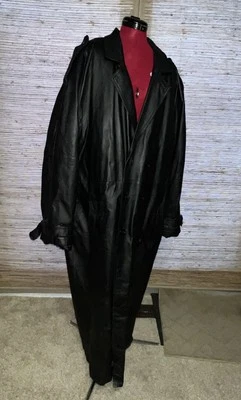 Trench coat masculino de couro vintage Phase 2 XLT preto com zíper forro de lã. Excelente estado usado - Imagem 1 de 4