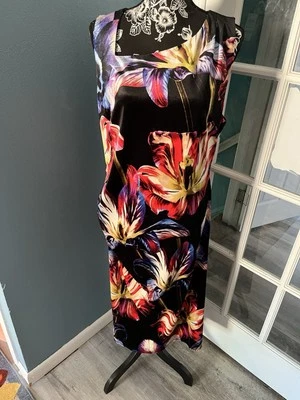 MSRP US$ 89,50!!!   Vestido Body Elástico de Veludo Floral Internacional INC - GG Novo com etiquetas - Imagem 1 de 4