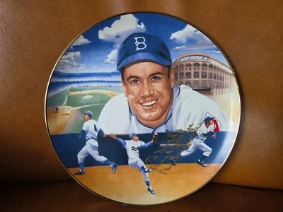 Signed Duke Snider 1987 Gold Edition Sports Impression 10.375" Plate - Image 1 of 4