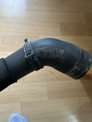 Genuine AUDI A4 Avant S4 quattro A5 S5 Cabriolet Coolant Hose 8W0122101BE - Image 1 of 2