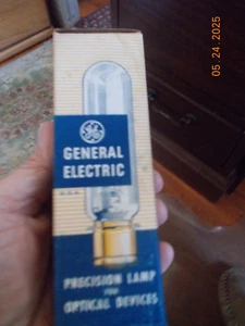 Lámpara de proyección NOS GE DFK PH/1M/T12/3LR-120V 1000W T12 tipo campana y howell - Imagen 1 de 2