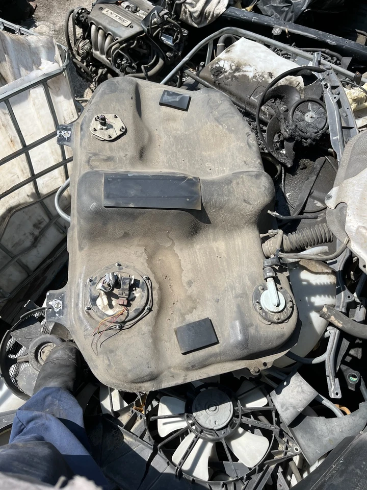 09 AND LATE 08 MITSUBISHI ECLIPSE, GALANT 2.4  GAS FUEL TANK - Image 1 of 1