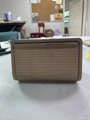 2001-2005 BMW 325i ЗАДНЯЯ КОНСОЛЬ ПЕПЕЛЬНИЦА Б/У - Изображение 1 из 4