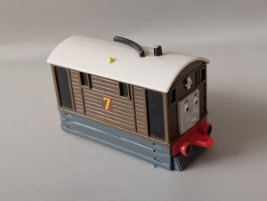 Gullane Toby Thomas And Friends 2004 7cm Long (TTE1) - Picture 1 of 8