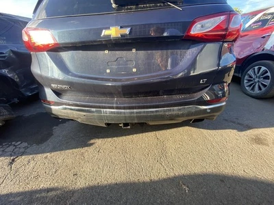 Conjunto de parachoques trasero Chevy Equinox 18 19 20 Foto 1 de 3
