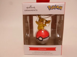 Hallmark Pokémon Pikachu Caja Roja Adorno de Navidad 2022 - Imagen 1 de 2