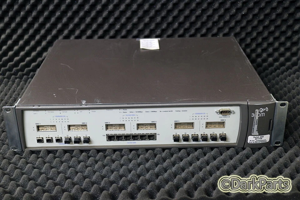 3Com Switch 4060 3C17709 With Rack Mount Brackets - Image 1 of 1