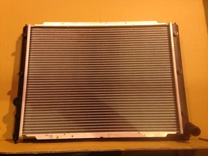 Volkswagen T3 T25 Transporter Caravelle Camper Van Radiator 1.6 1.7 1.9 2.0 2.1 - Picture 1 of 4
