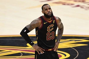 LEBRON JAMES CLEVELAND CAVALIERS LEGEND #23 NBA PLAYER - 4x6 Glossy Photo - Bild 1 von 1