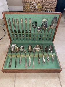 Antique 1940’s Oneida/ Parkway plated silver flatware - Picture 1 of 3