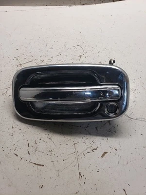 Driver Door Handle Exterior Classic Style Fits 99-07 SIERRA 1500 PICKUP 1360917 - Image 1 of 4