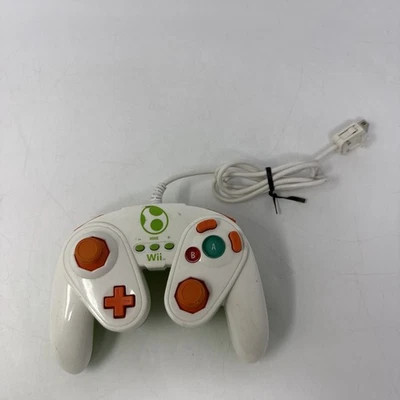 PDP Wii Wii U Wired Fight Pad Classic Controller GameCube Layout Yoshi 085-006 - Image 1 of 4