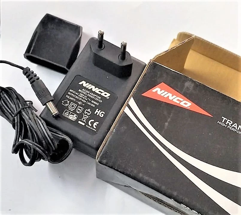 CARICABATTERIE NINCO MODEL HG6S120150 10301 100-240V DC 12V PER PISTA 1/32 Foto 1 de 1