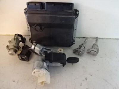 CENTRALINA INIEZIONE Toyota Yaris II (P9) 2009 896610DB00 - Immagine 1 di 2