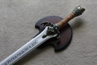 S0310 ESPADA ALCE DEMONIO CONAN EL BÁRBARO ARNOLD BLACKENEGGER CON PLACA 39" Foto 1 de 4