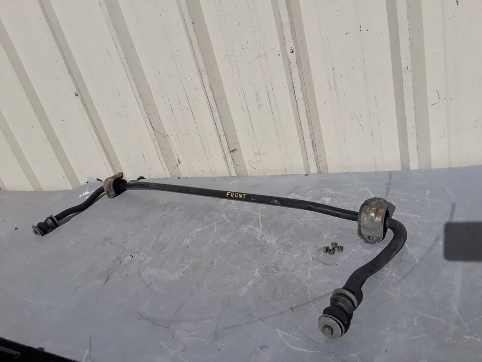 Barra estabilizadora delantera antivuelco Mercedes Benz W123 240D 1981 fabricante de equipos originales Foto 1 de 4