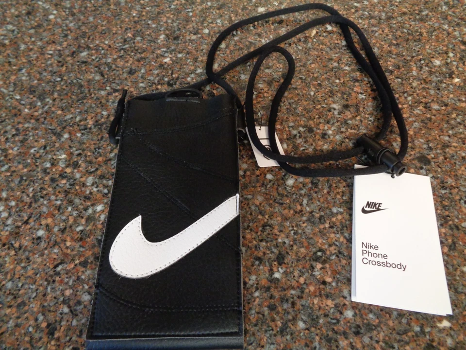 Nike Unisex High-Pile Fleece Gloves Grey/Black Size Medium (129862)