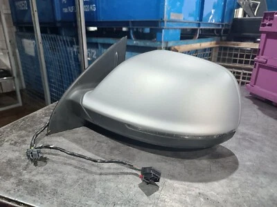 Audi Q7 4L V12 Tdi Specchietto Laterale Argento Opaco SX Toter-Winkel - Immagine 1 di 4