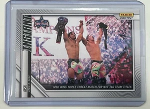 2022 PANINI WWE INSTANTÁNEO #5 - MSK GANA TÍTULOS DE EQUIPO DE TRIPLE AMENAZA - #1/126 - Imagen 1 de 2