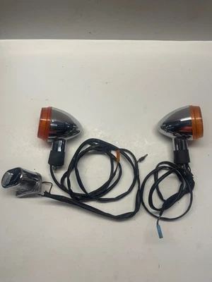 07 Honda VTX1300C VTX 1300 Rear Right Left  Turn Signal Flasher Indicator Light - Image 1 of 3