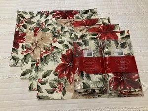 St Nicholas Square Set Poinsettia 4 Placemats  & 8 Napkins - New - Picture 1 of 5