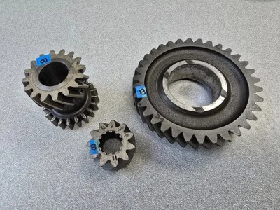 JUEGO DE ENGRANAJES DE PRIMERA VELOCIDAD TRANSMISIÓN PORSCHE 911 912 901 914/6 USADO MUY BONITO 11:34 #8 Foto 1 de 4