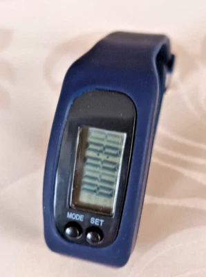 3PAGEN Fitnessuhren Schrittzähler Kalorienzähler neu OVP