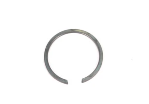 GENUINE Rear Axle Hub & Bearing Snap Ring For Toyota Landcruiser 120 /150 3.0TD - Picture 1 of 1
