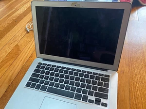 2011 Macbook Air 13 inch A1369 - FOR PARTS, NOT WORKING - Picture 1 of 5