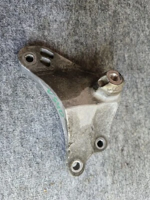 Soporte de montaje del motor Volvo S40 V50 C70 C30 2006-2013 puntal 30778794 usado OEM Foto 1 de 4