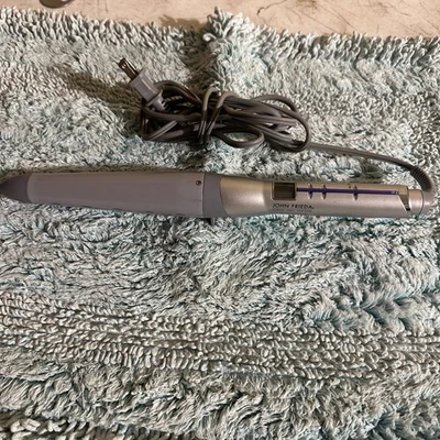 John Frieda 1 pulgada barril rizador rizos suaves frizz fácil # JFBC1 Foto 1 de 2