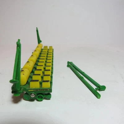 Plantadora Ertl John Deere 7200 Max Emerge 1/64 JD-JDM251-GH Foto 1 de 4