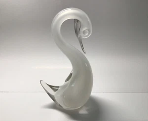 MCM MILK GLASS 8-1/2" SWAN W/LARGE EYE FIGURINE - Picture 1 of 3