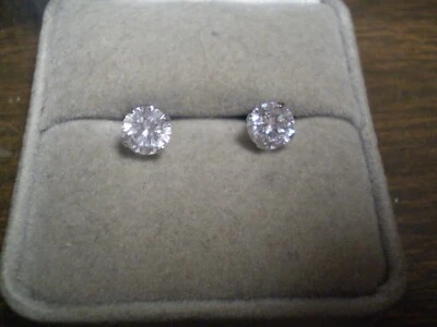 Brincos redondos de prata esterlina 925 de safira branca com costas 0,8 gramas - Imagem 1 de 2
