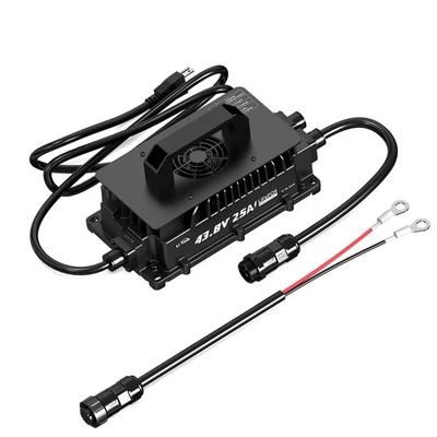 LiTime IP65 防水 43.8V 25A 锂电池充电器 适用于 36V(38.4V) — 第 1/4 张图片