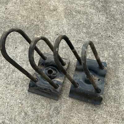 2005-2018 Ford E-350 E-450 Super Duty Rear Spring Shackle U Bolt UboltLeft Right - Image 1 of 2