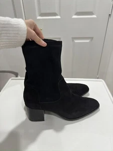 Aquatalia Black Suede Boots With Heel And Zipper Size 10 1/2 MSRP $500 - Picture 1 of 8