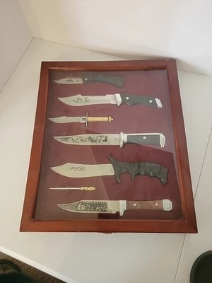 Franklin como nuevo, colección de cuchillos con seis cuchillos en estuche colgante de madera  Foto 1 de 4