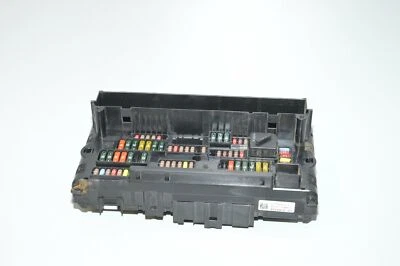 BMW F10 5er F07 F11 F06 F12 F13 F01 F02 F03 F04 Power Distribution Front 9252815 - Image 1 of 4