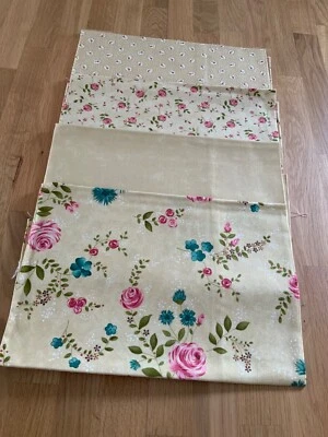 Moda fabric Rambling Rose, floral/plain fabrics , 11 fat quarters, 1 half metre - Image 1 of 4