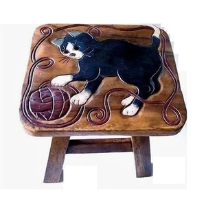 CAT WITH BALL OF YARN WOOD FOOTSTOOL - KITTEN FOOT STOOL - Picture 1 of 1