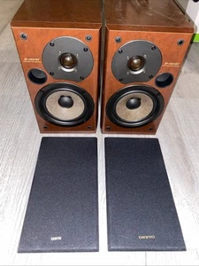Vintage Onkyo D-062AX Bookshelf Speakers Set of 2 Tested and working (pair) - Picture 1 of 16