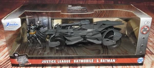 Jada Toys DC Comics Justice League Batman Figure & Batmobile 1:32 not mint box - Picture 1 of 12