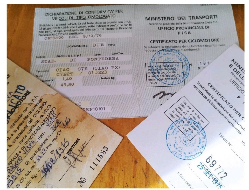 Libretto In Bianco Per Ciclomotori Vespa Ciao Bravo Collezzionismo - Immagine 1 di 4