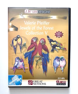 Tarjeta de diseño bordado máquina multiformato Jewels of the Forest Birds - Imagen 1 de 5